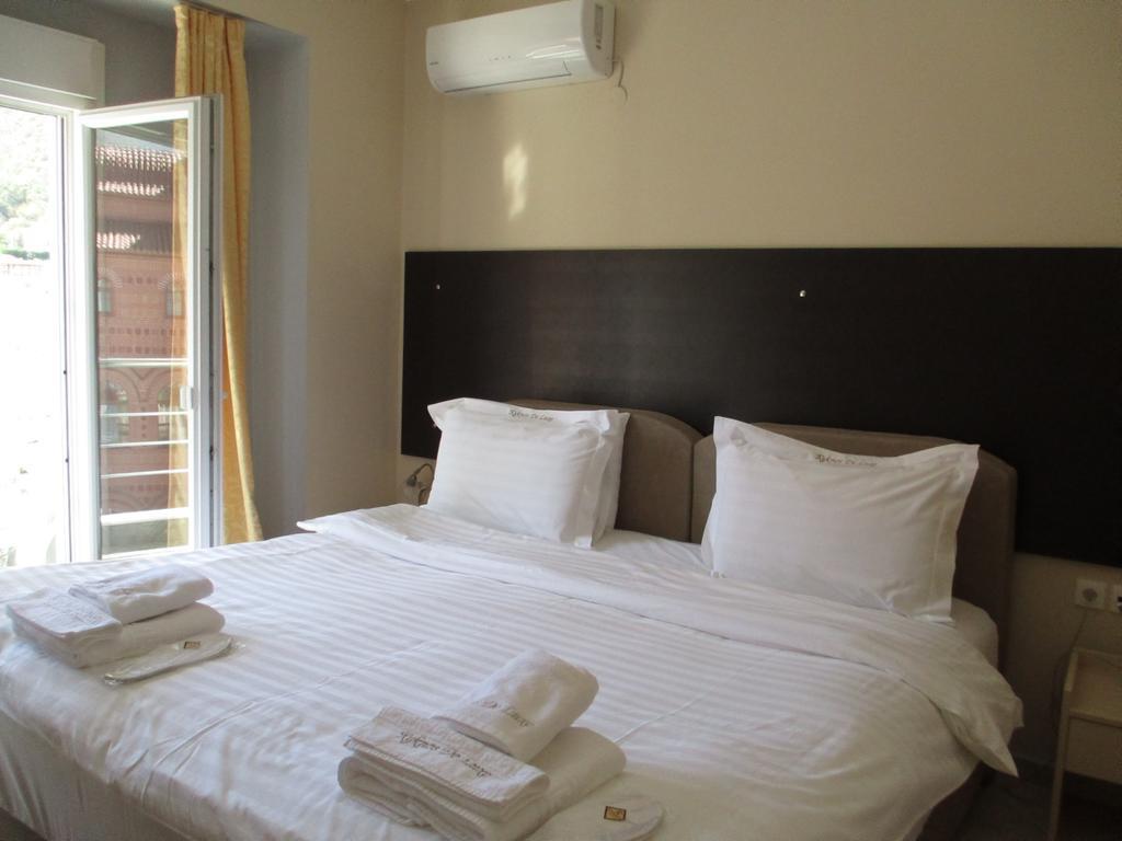 Kyknos De Luxe Suites & Rooms Kastoria Room photo